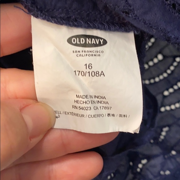 DONATED EUC EYELET DRESS - Picture 4 of 9